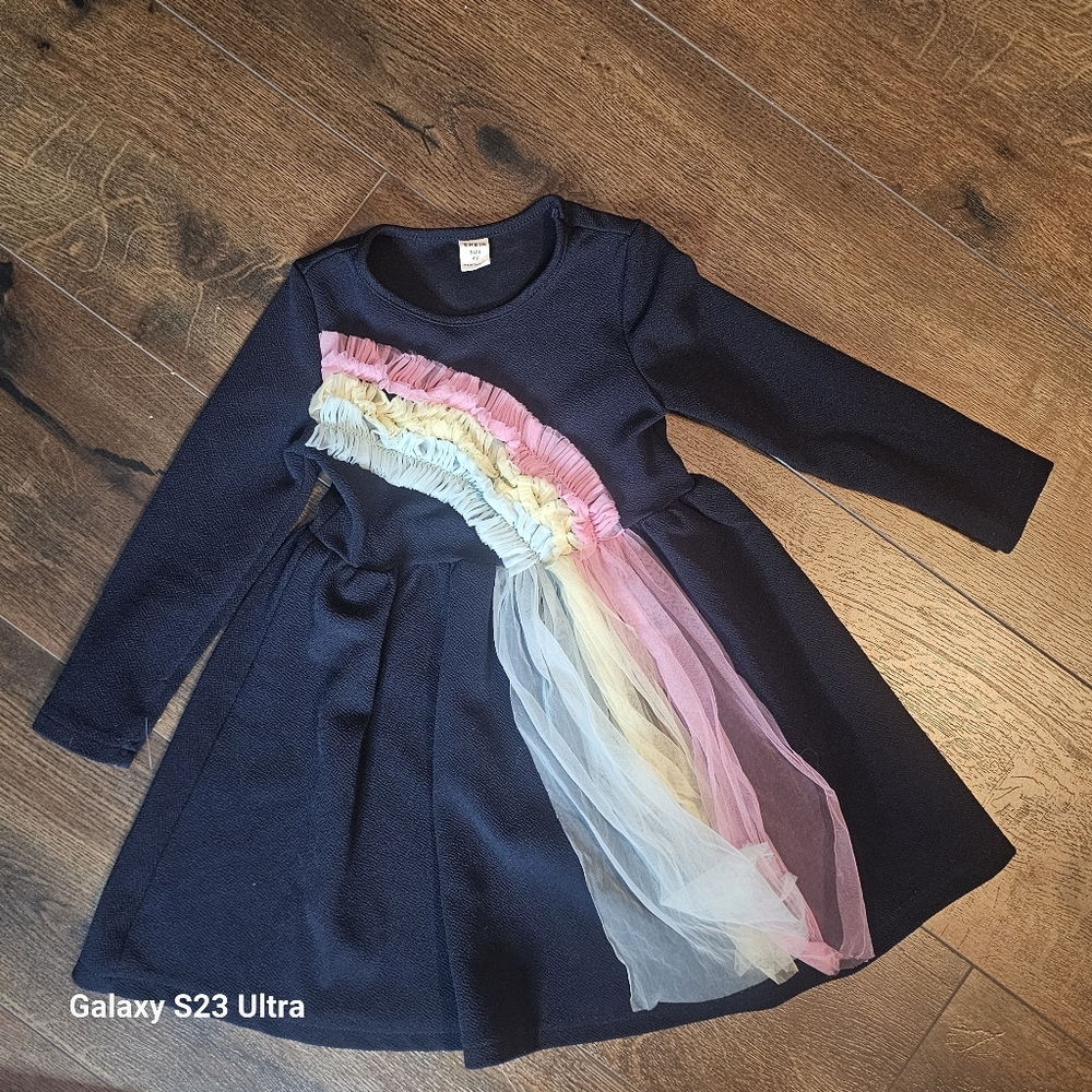 Size 4 Assorted Girls' Dresses Collection. Take Your Pick. - Picture 9 of 9